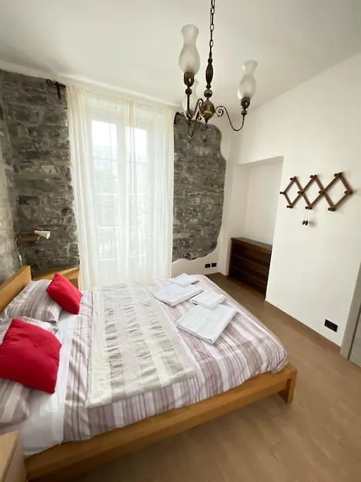 Como 100Mq 5 Mins To Center + Free Park And View Apartment